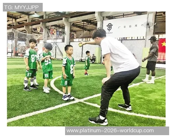 橄榄球与美式足球的起源演变及其在全球的影响力探讨