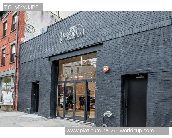 武汉足球专卖店全新开业球迷们的梦想之地尽在这里等你来探索